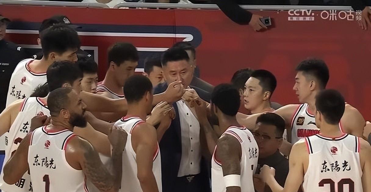 江苏男篮不敌广东，遭遇四连败