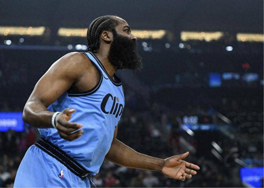 火箭大胜湖人，哈登砍下分轻松取胜！