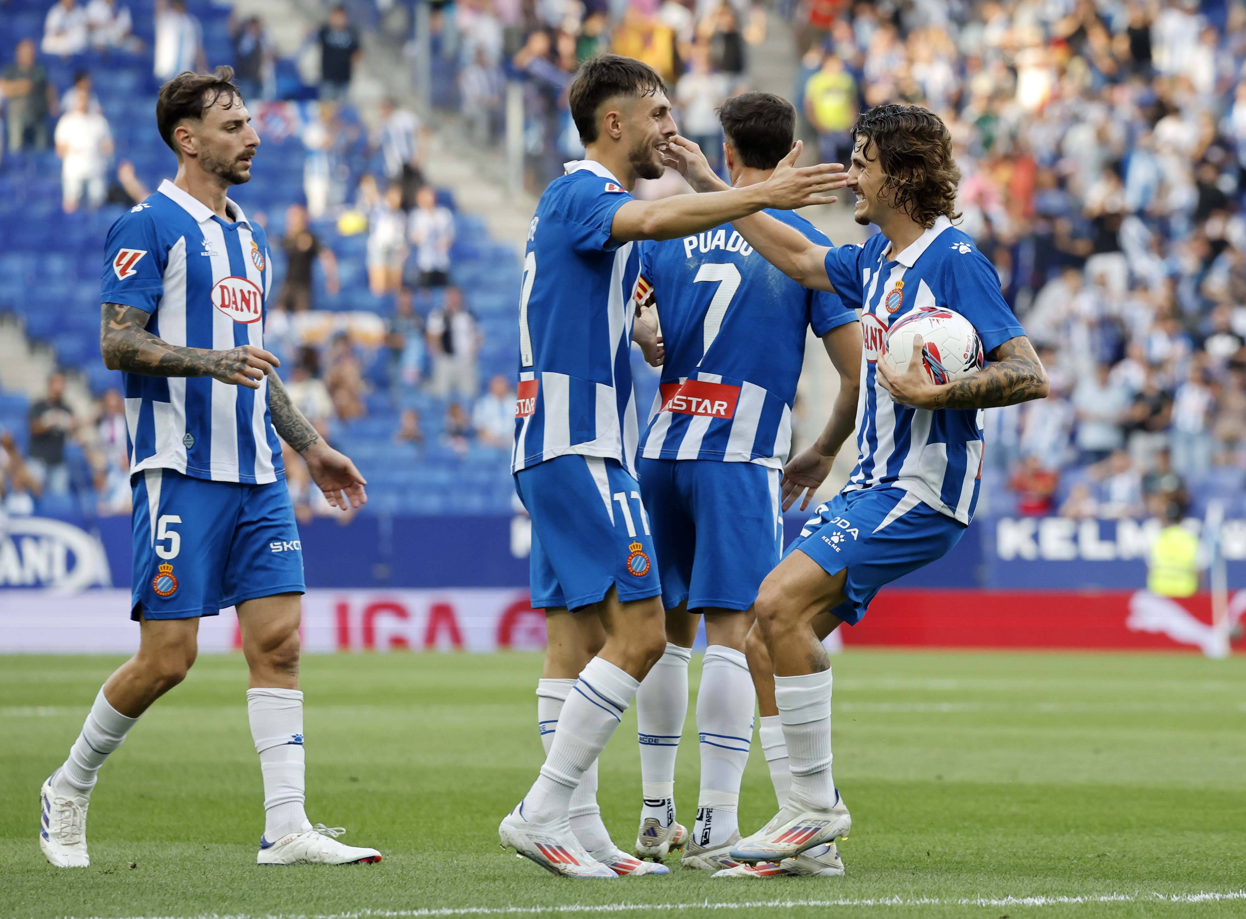 关于顶尖球队争夺胜利，胜负难料的信息