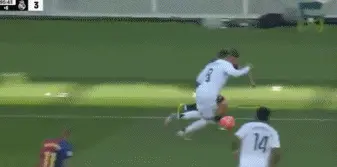 关于VAR判罚再引争议，德布劳内对阵多特蒙德裁判判点引发巨大争议的信息