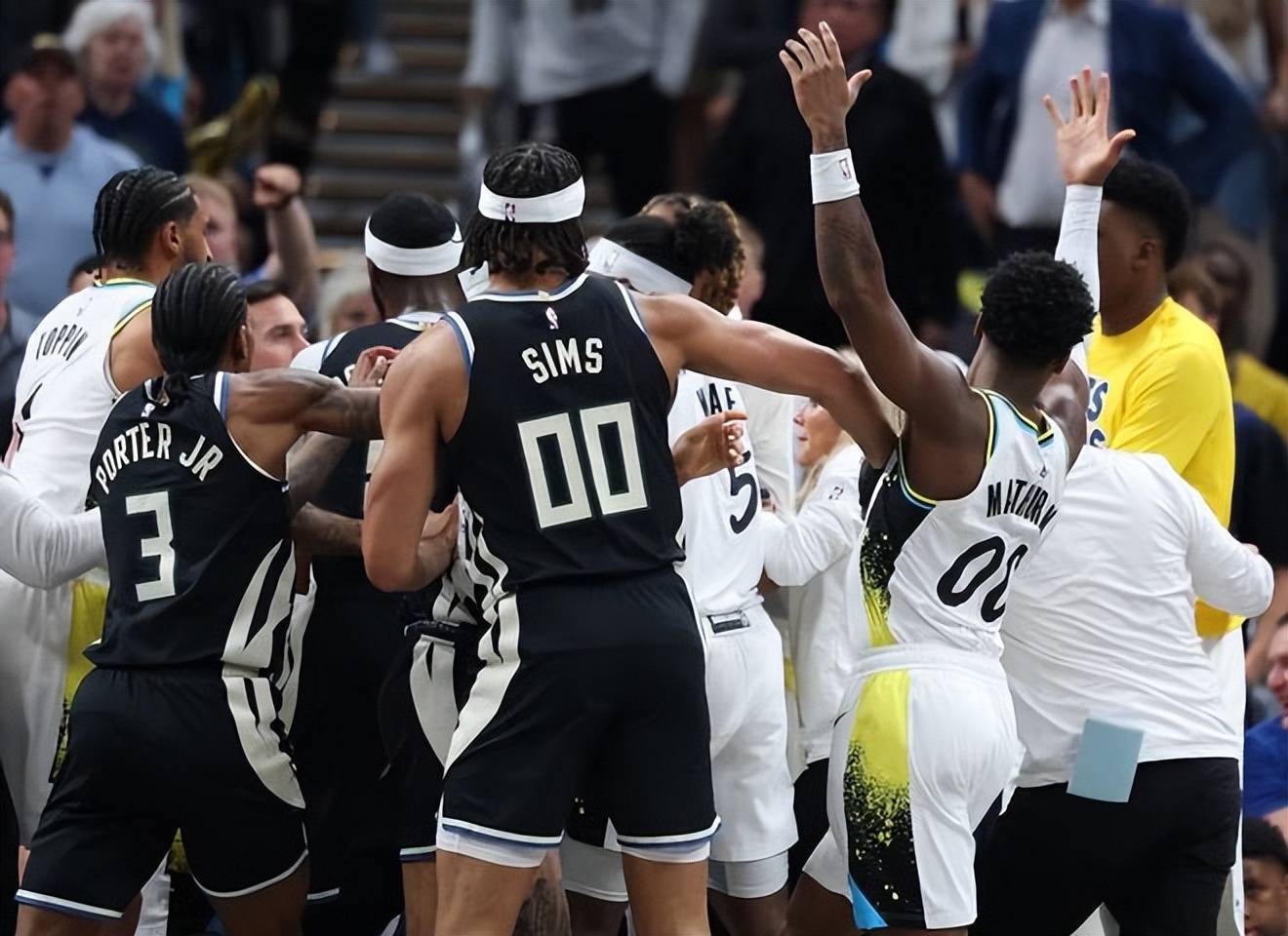  有战必应有召必回完整句 